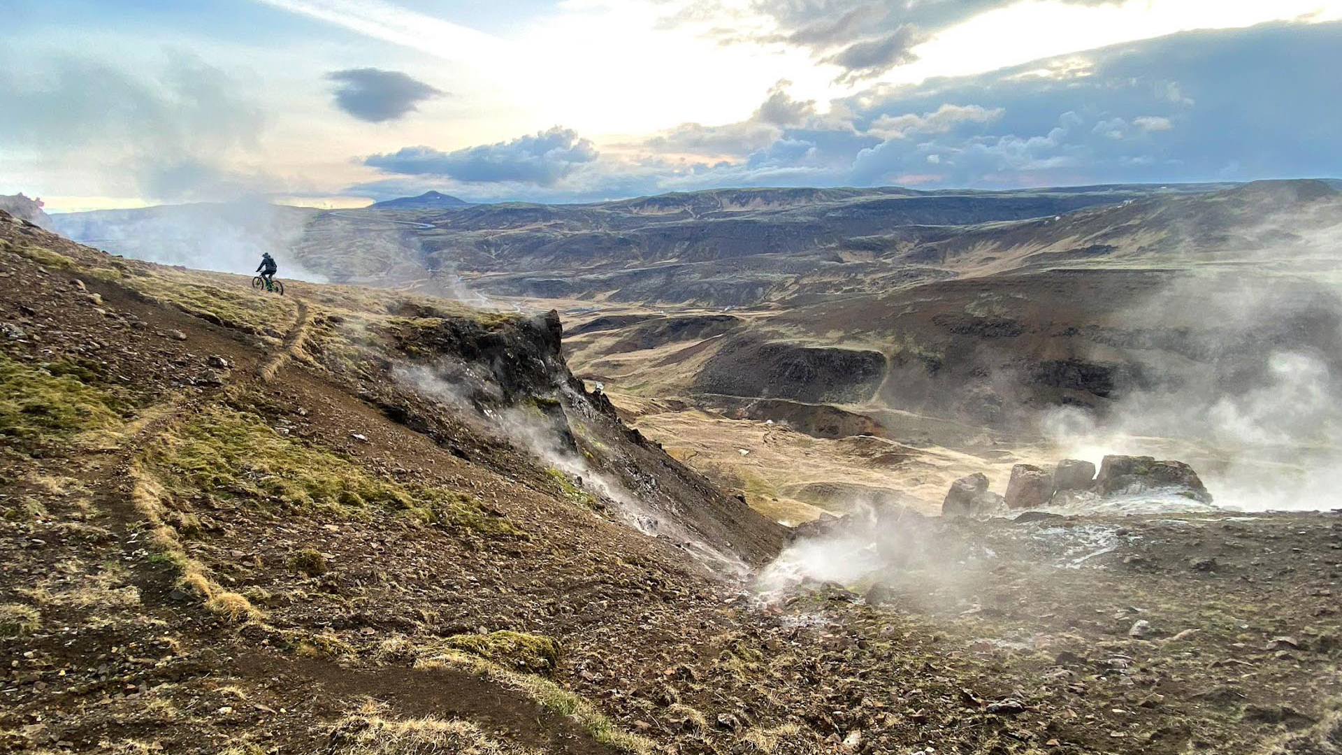 Like riding on another planet - Best of Iceland’s singletracks 